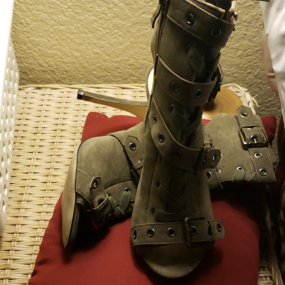 Simmi London Army Strap Lace-Up Pump Sz 5